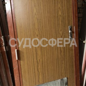1670х650 Л Двери судовые каютные композитные с противопожарной решеткой (262-03.440-31)